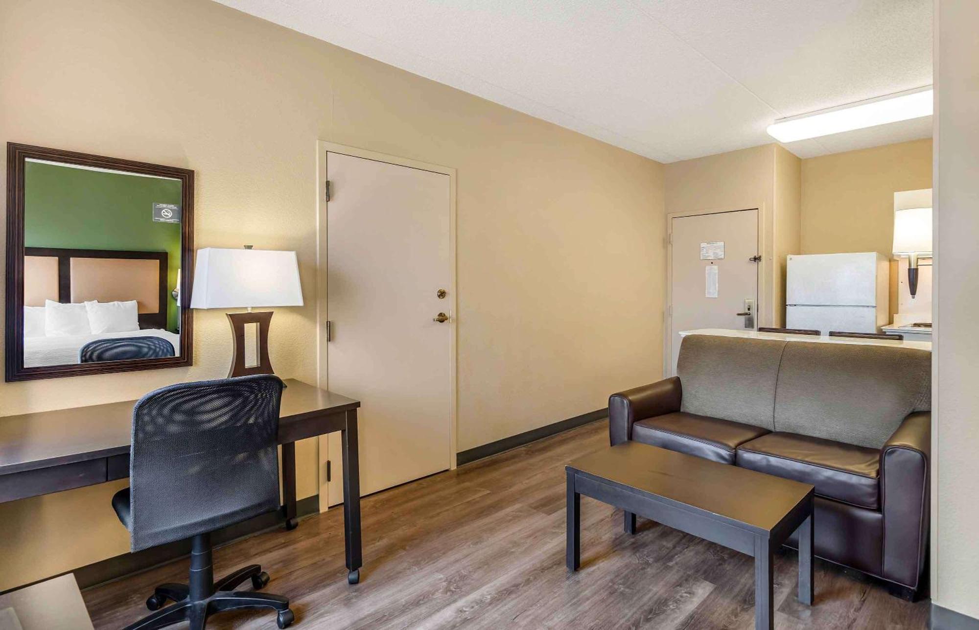 Extended Stay America Select Suites - Chicago - Vernon Hills - Lincolnshire Mettawa Экстерьер фото